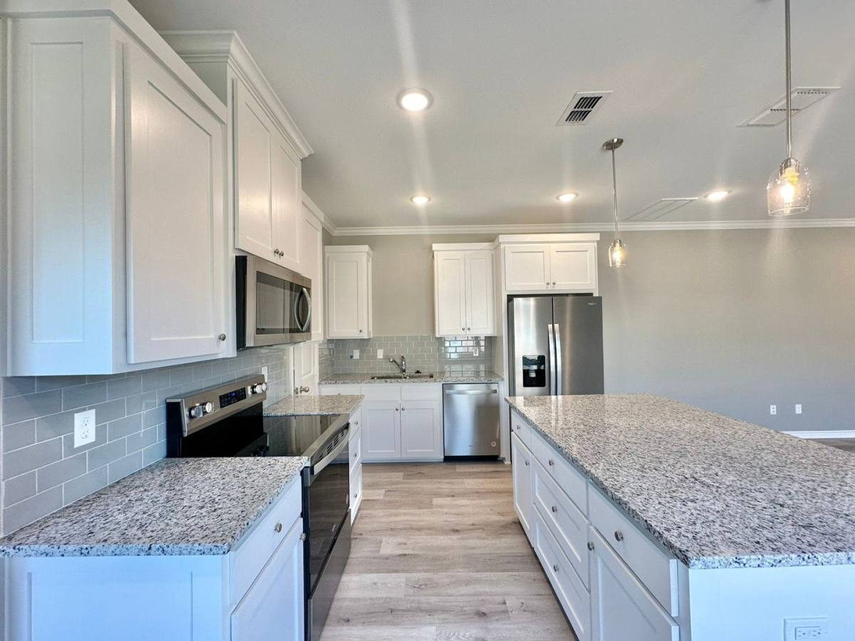 Townhouse for rent at 6225 Villa Rosa Way, Tyler, TX 75707