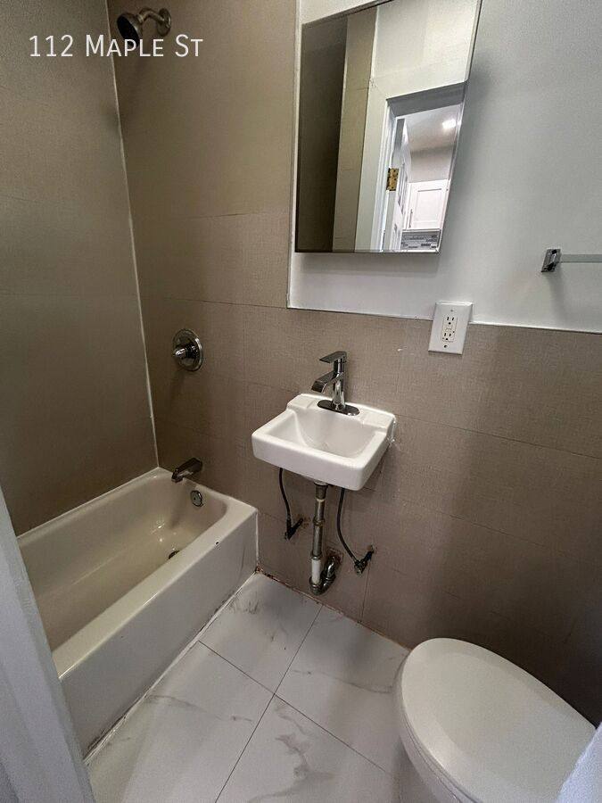 Apartment for rent at 112 Maple St, Yonkers, NY 10701