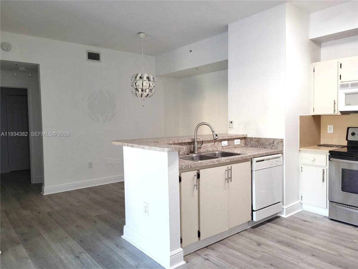 Condo for rent at 7200 NW 114th Ave #112, Miami, FL 33178