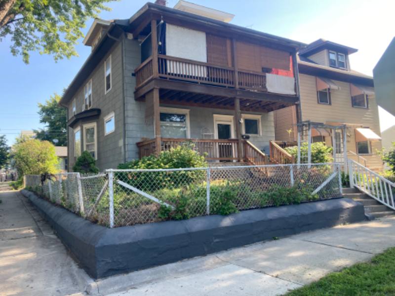 Apartment for rent at 293 E Robie #1, Saint Paul, MN 55107