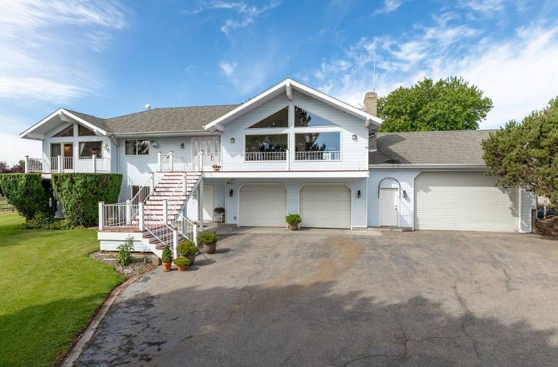 House for rent at 86508 N Harrington Rd, West Richland, WA 99353