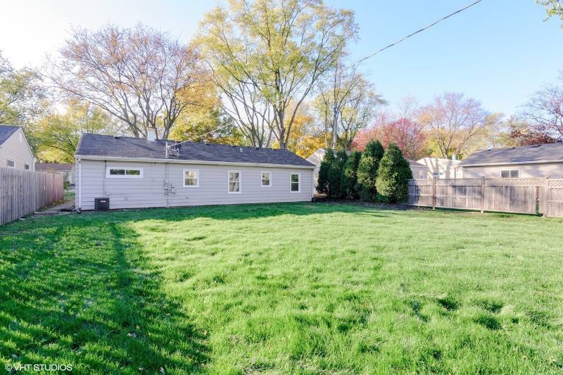 House for rent at 1203 Grant St, Wheaton, IL 60189