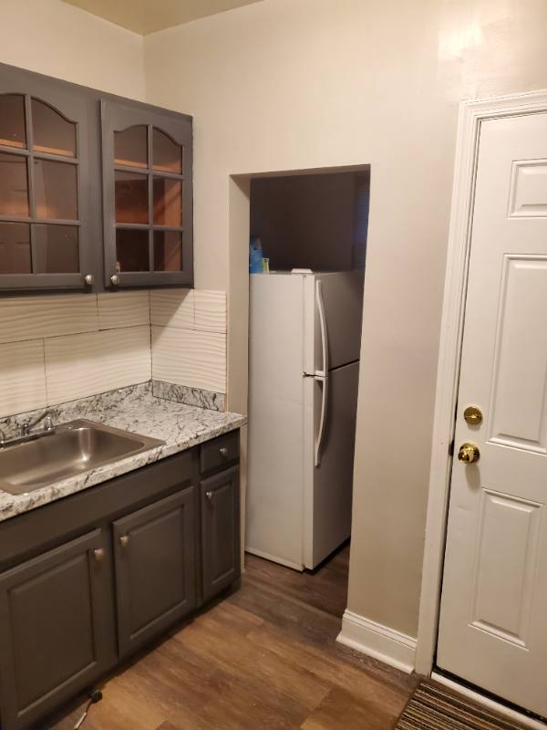 Apartment for rent at 3 Fairview Ave, Baltimore, MD 21216
