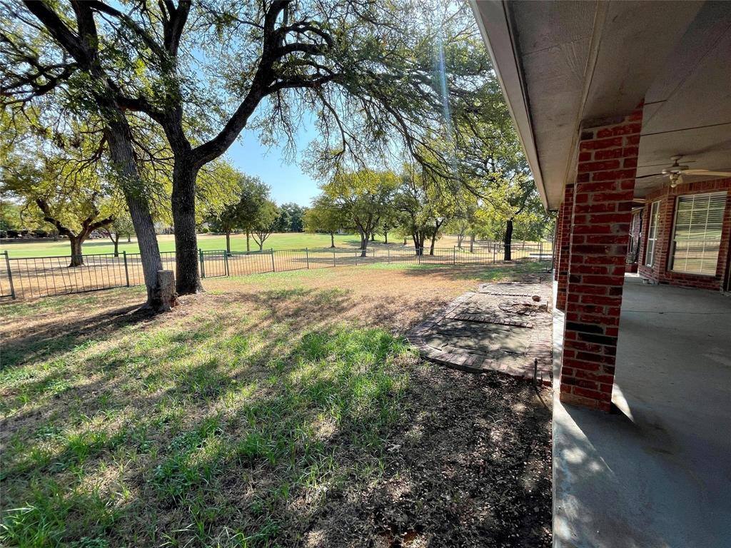 Apartment for rent at 8701 Bellechase Rd, Granbury, TX 76049