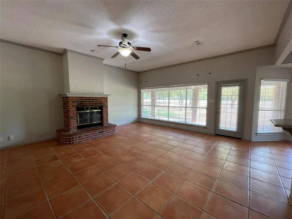Apartment for rent at 8701 Bellechase Rd, Granbury, TX 76049