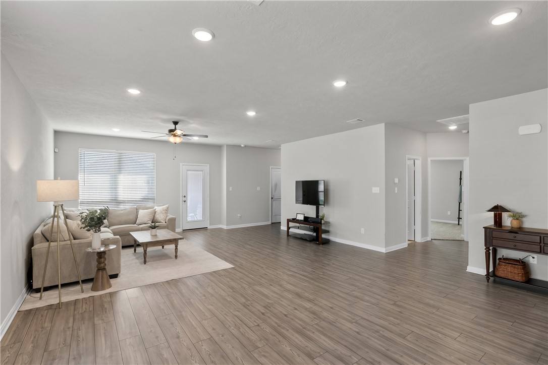 Apartment for rent at 1925 Viva Rd, Bryan, TX 77807