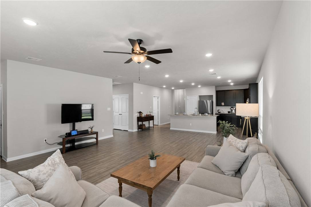 Apartment for rent at 1925 Viva Rd, Bryan, TX 77807