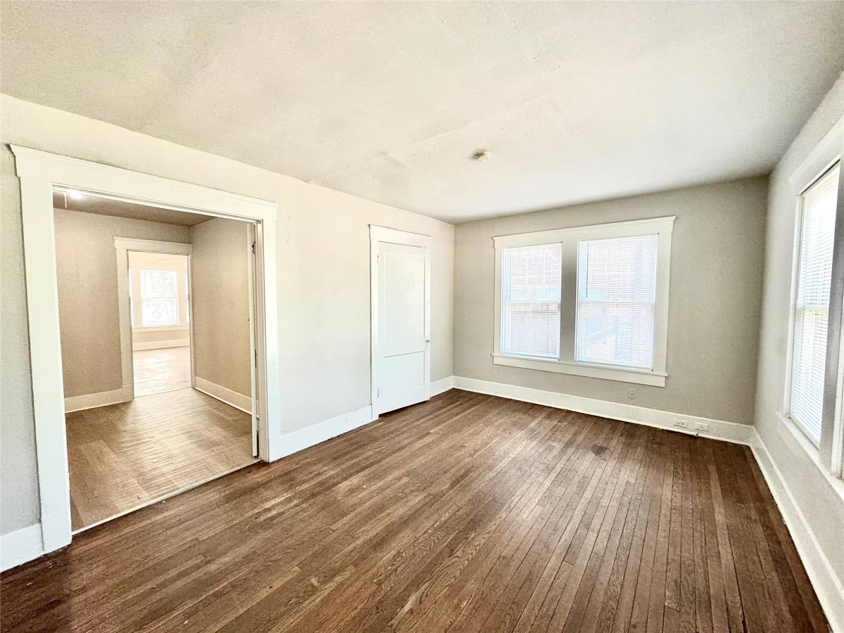 Apartment for rent at 1711 W Main St #2, Houston, TX 77098