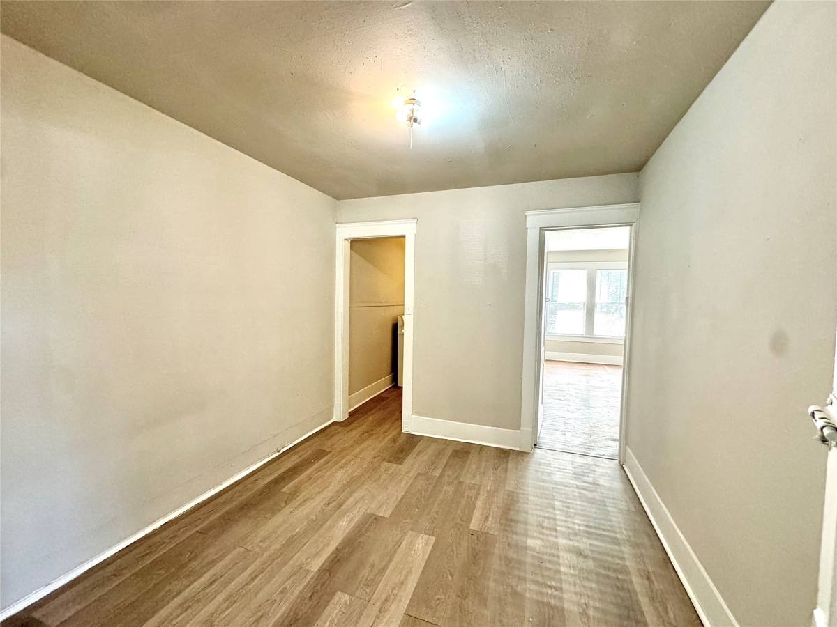 Apartment for rent at 1711 W Main St #2, Houston, TX 77098