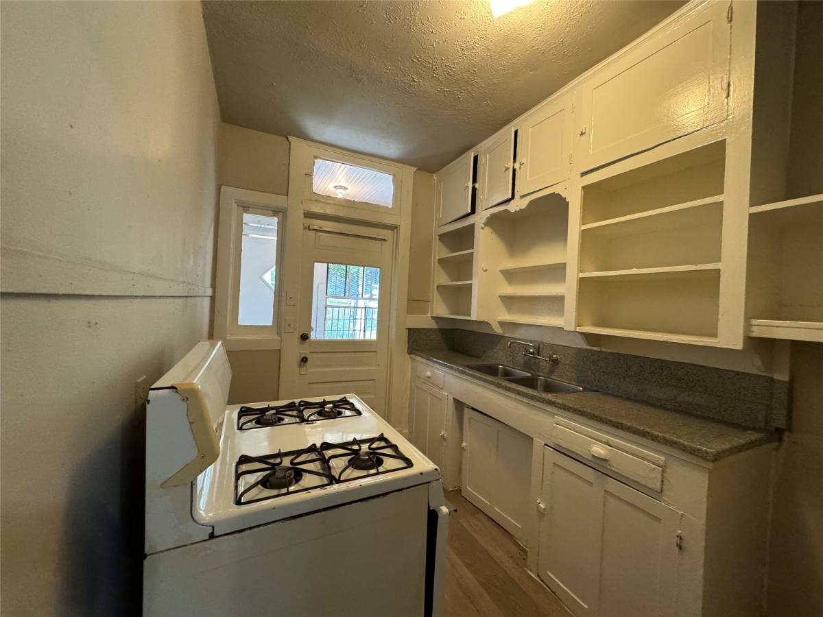 Apartment for rent at 1711 W Main St #2, Houston, TX 77098
