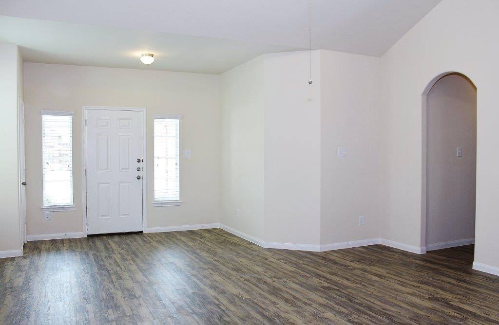 Apartment for rent at 12315 Roy Mix Bohn Lane, Houston, TX 77044