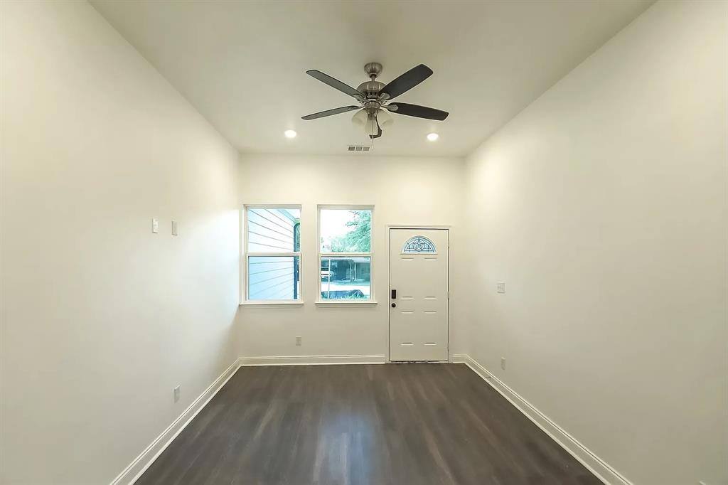 Apartment for rent at 116 Willow Lane #116, Roanoke, TX 76262