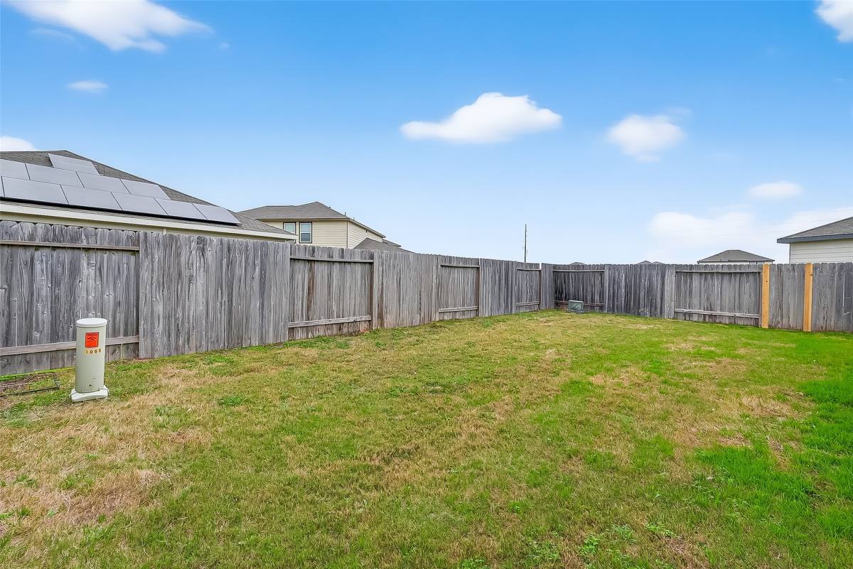 Apartment for rent at 1065 Long Bay Court, Brookshire, TX 77423