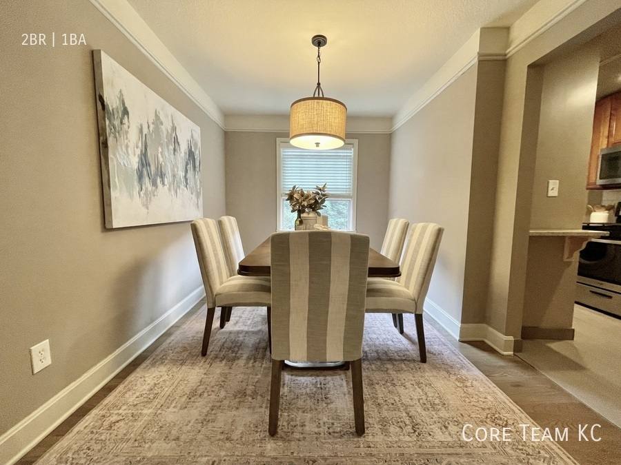 Apartment for rent at 4423 Roanoke Parkway #2B, Kansas City, MO 64111