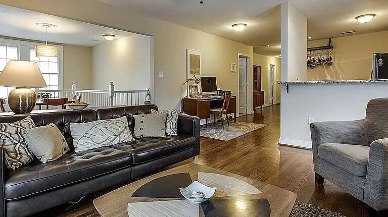 Apartment for rent at 407 S Windomere Ave #407A, Dallas, TX 75208