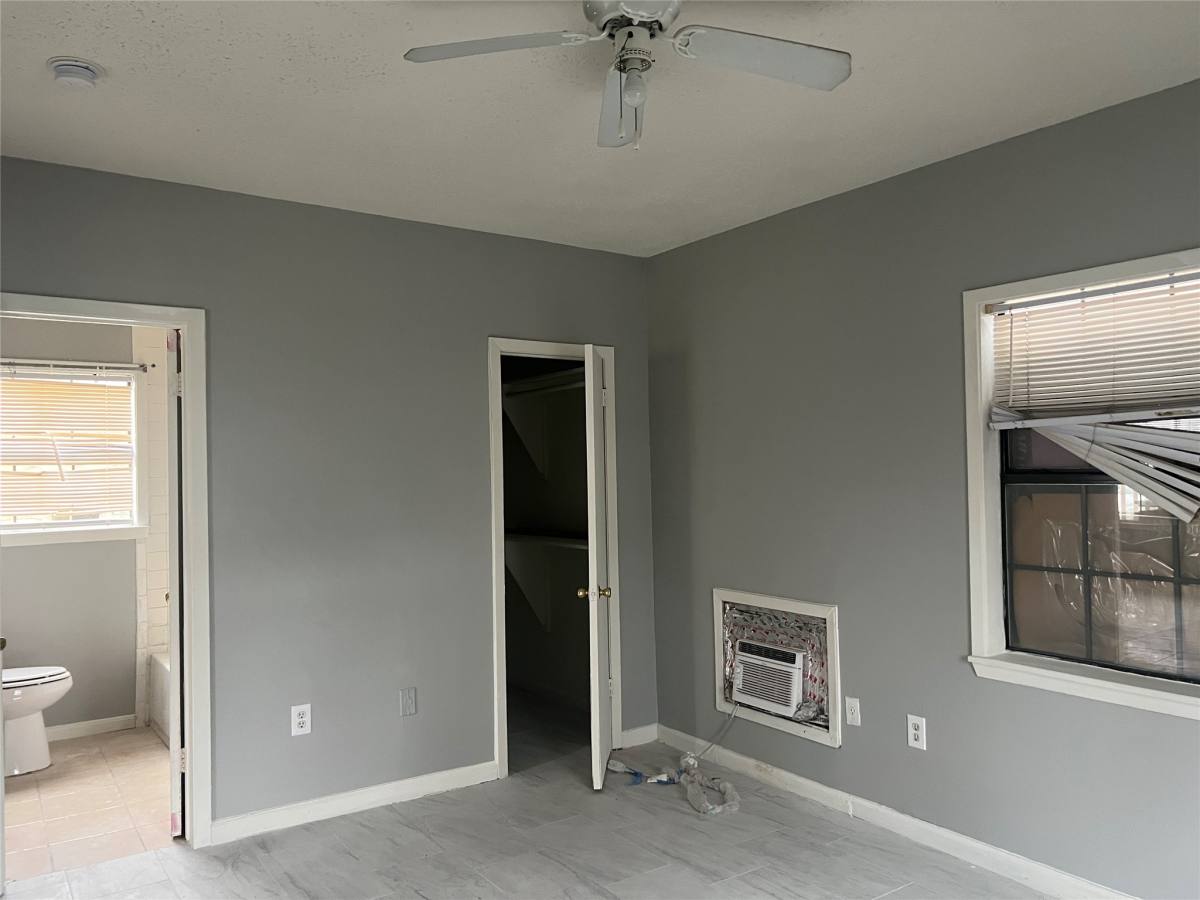 Apartment for rent at 139 Van Molan St #139B, Houston, TX 77022