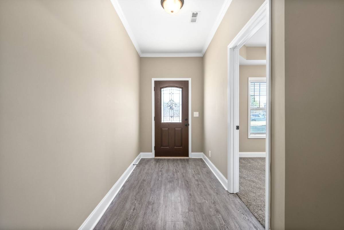Townhouse for rent at 172 Dundee Dr, Clarksville, TN 37043