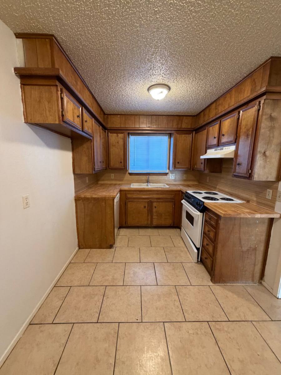 Apartment for rent at 7407 Waco Ave #C, Lubbock, TX 79423