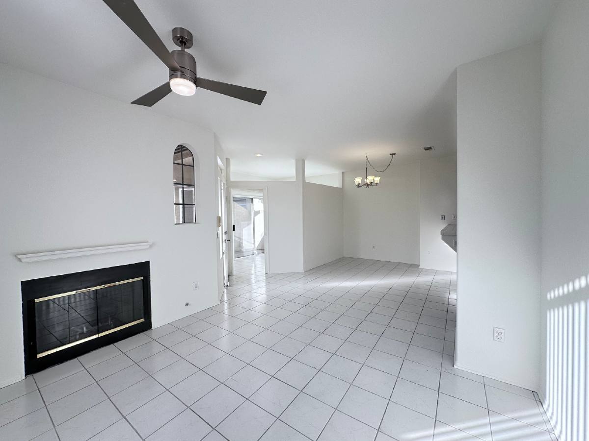 Condo for rent at 25550 Hemingway Ave #G, Stevenson Ranch, CA 91381