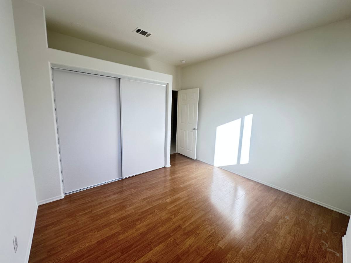 Condo for rent at 25550 Hemingway Ave #G, Stevenson Ranch, CA 91381