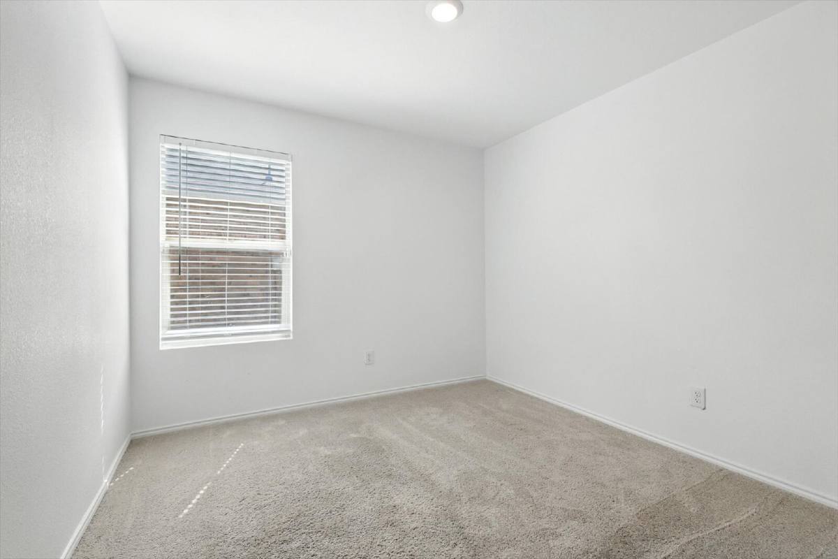 House for rent at 1653 Bluffview Dr, Hutchins, TX 75141