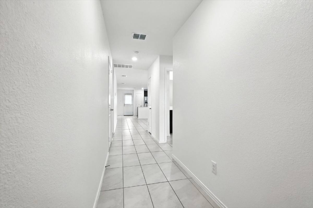 House for rent at 1653 Bluffview Dr, Hutchins, TX 75141