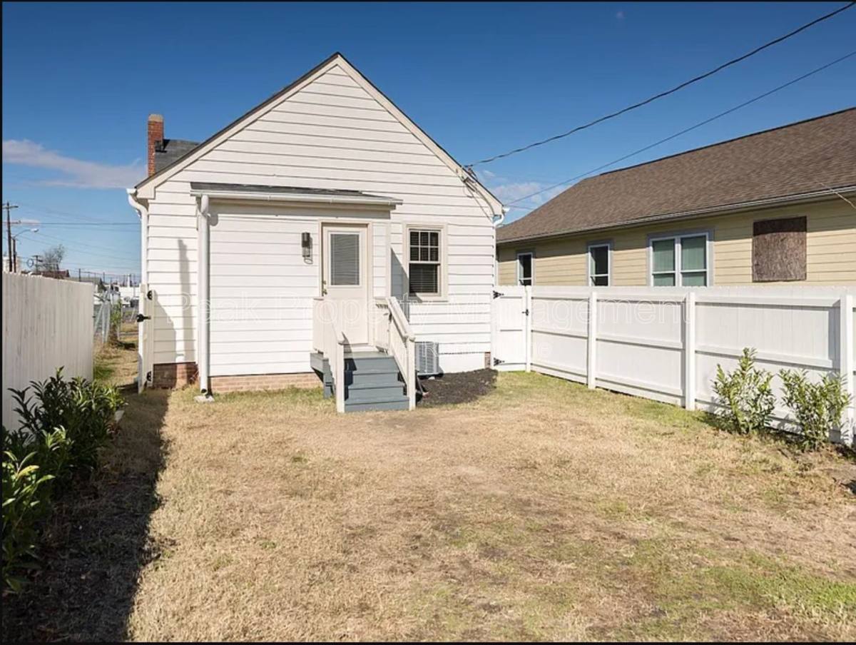 Apartment for rent at 2010 Maury St, Richmond, VA 23224
