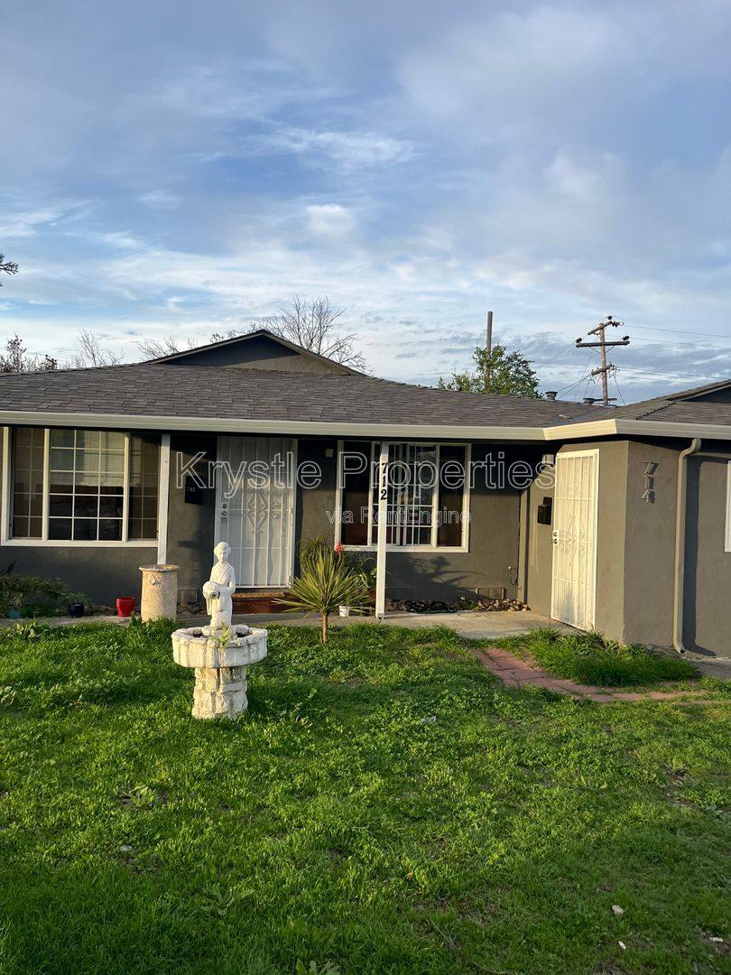 Apartment for rent at 714 Gateway Dr, Vallejo, CA 94589
