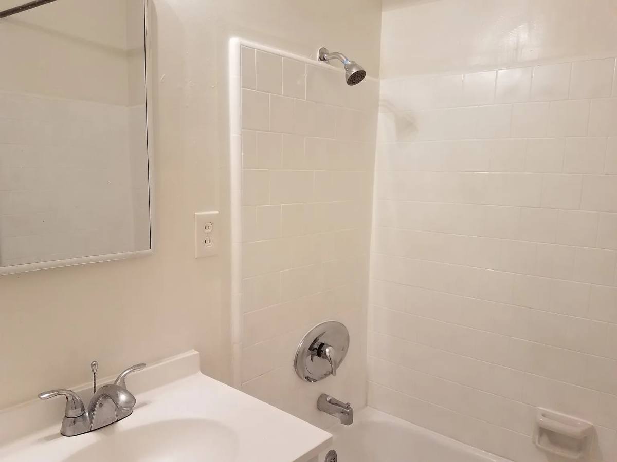 Apartment for rent at 4019 McLaughlin Ave #4021 1 2, Los Angeles, CA 90066
