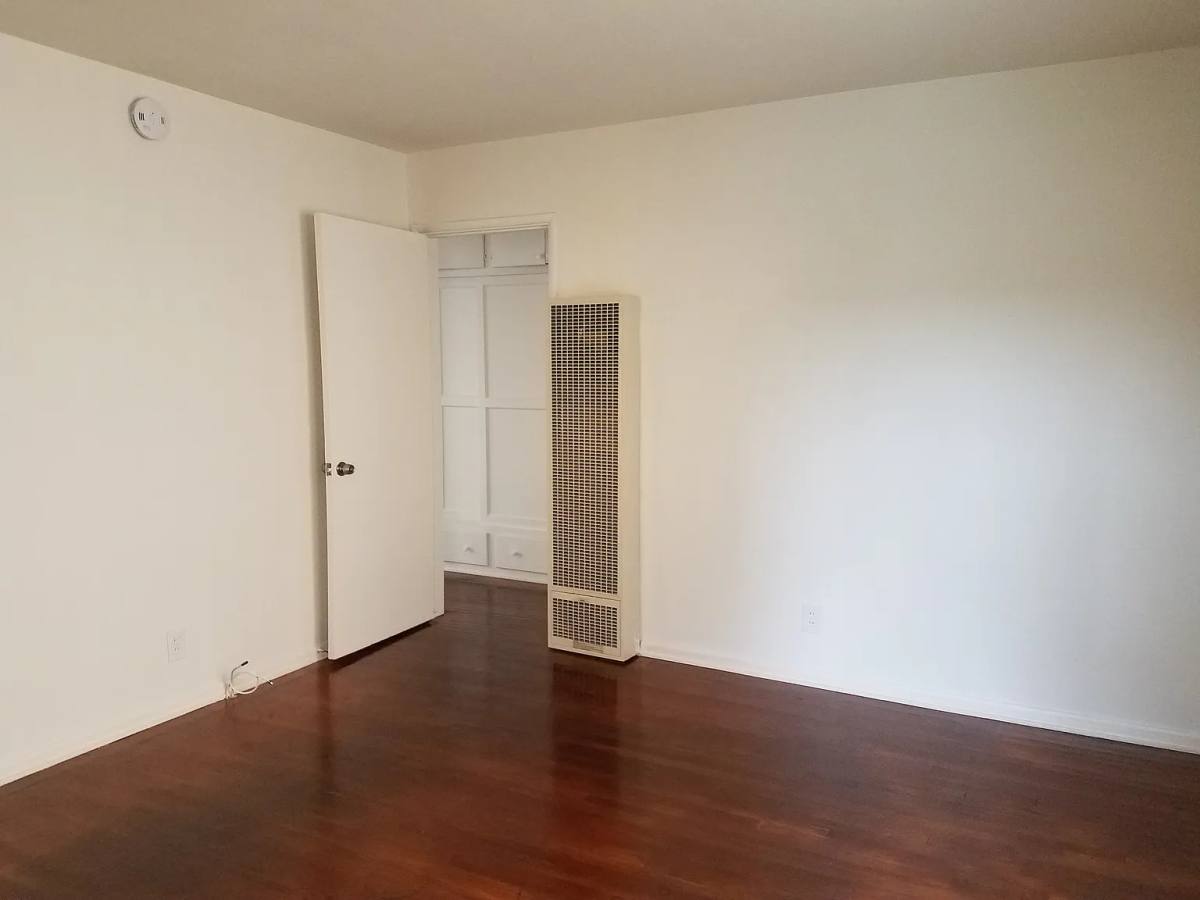 Apartment for rent at 4019 McLaughlin Ave #4021 1 2, Los Angeles, CA 90066