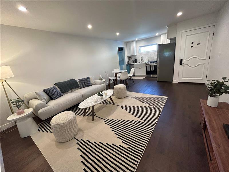 Apartment for rent at 3206 Gracia St, Los Angeles, CA 90039
