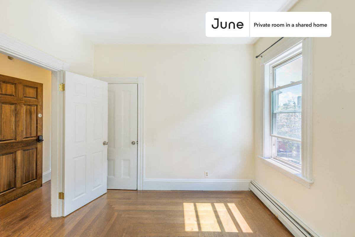 Apartment for rent at 106 Buttonwood St #A, Dorchester, MA 02125