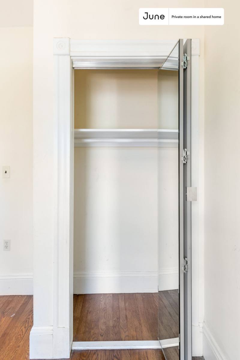 Apartment for rent at 106 Buttonwood St #C, Dorchester, MA 02125