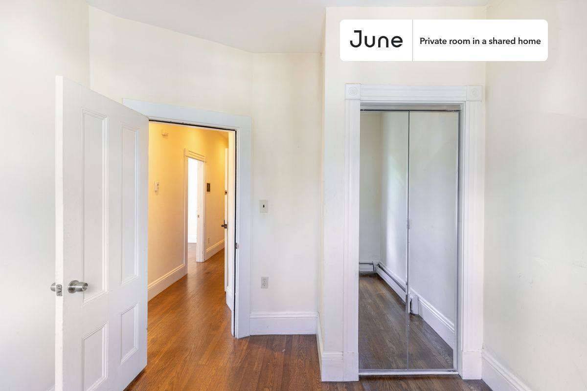 Apartment for rent at 106 Buttonwood St #C, Dorchester, MA 02125