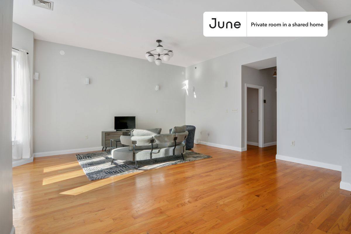 Apartment for rent at 48 Dudley St E, Roxbury, MA 02119