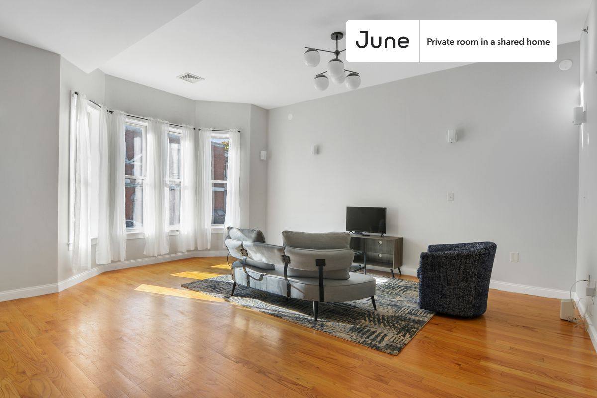 Apartment for rent at 48 Dudley St E, Roxbury, MA 02119