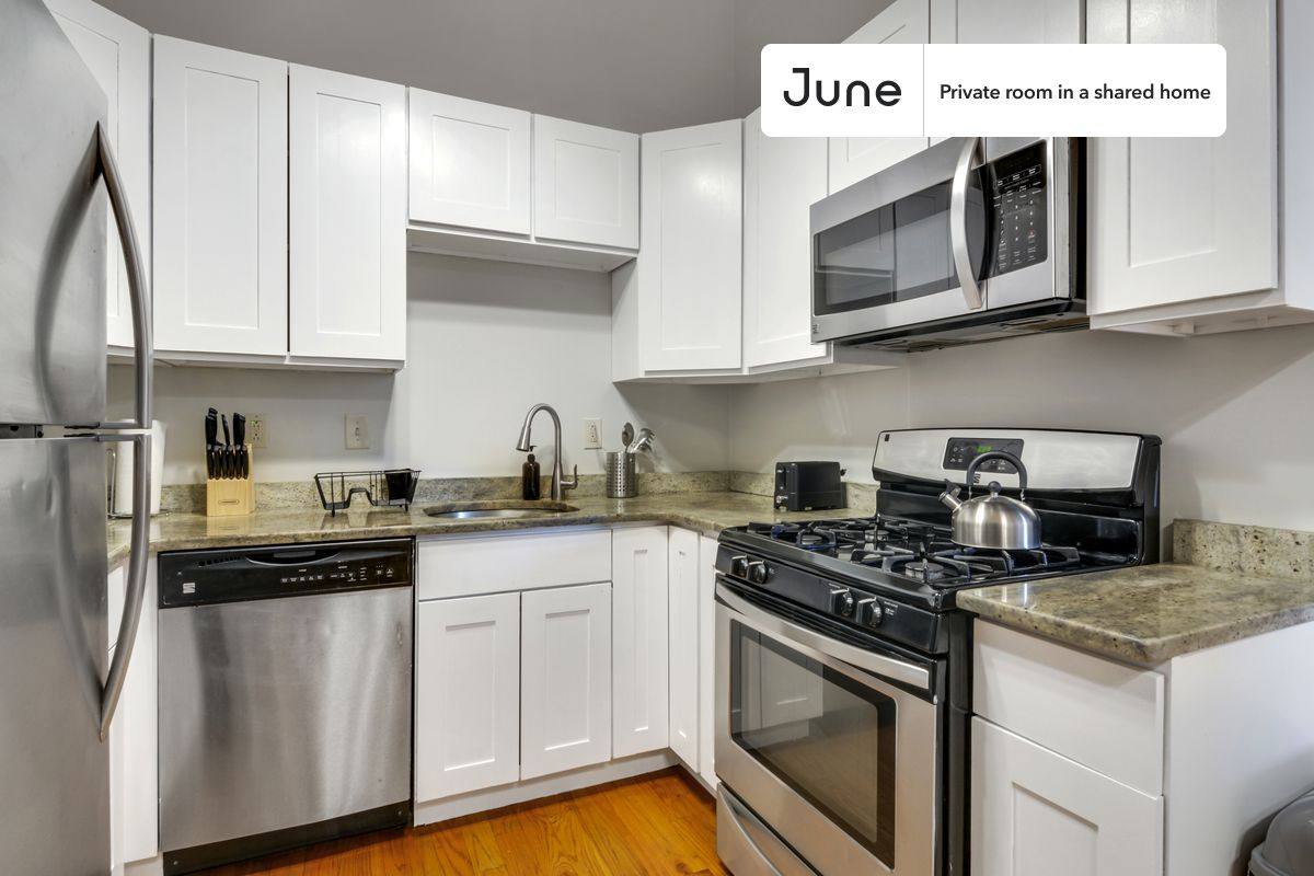 Apartment for rent at 48 Dudley St E, Roxbury, MA 02119