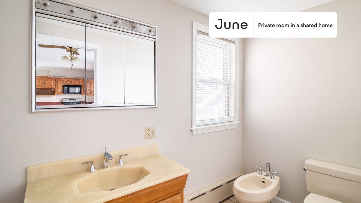 Apartment for rent at 88 Glen St #C, Somerville, MA 02145