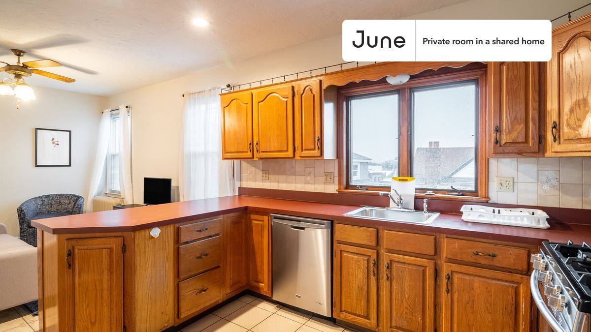 Apartment for rent at 88 Glen St #C, Somerville, MA 02145
