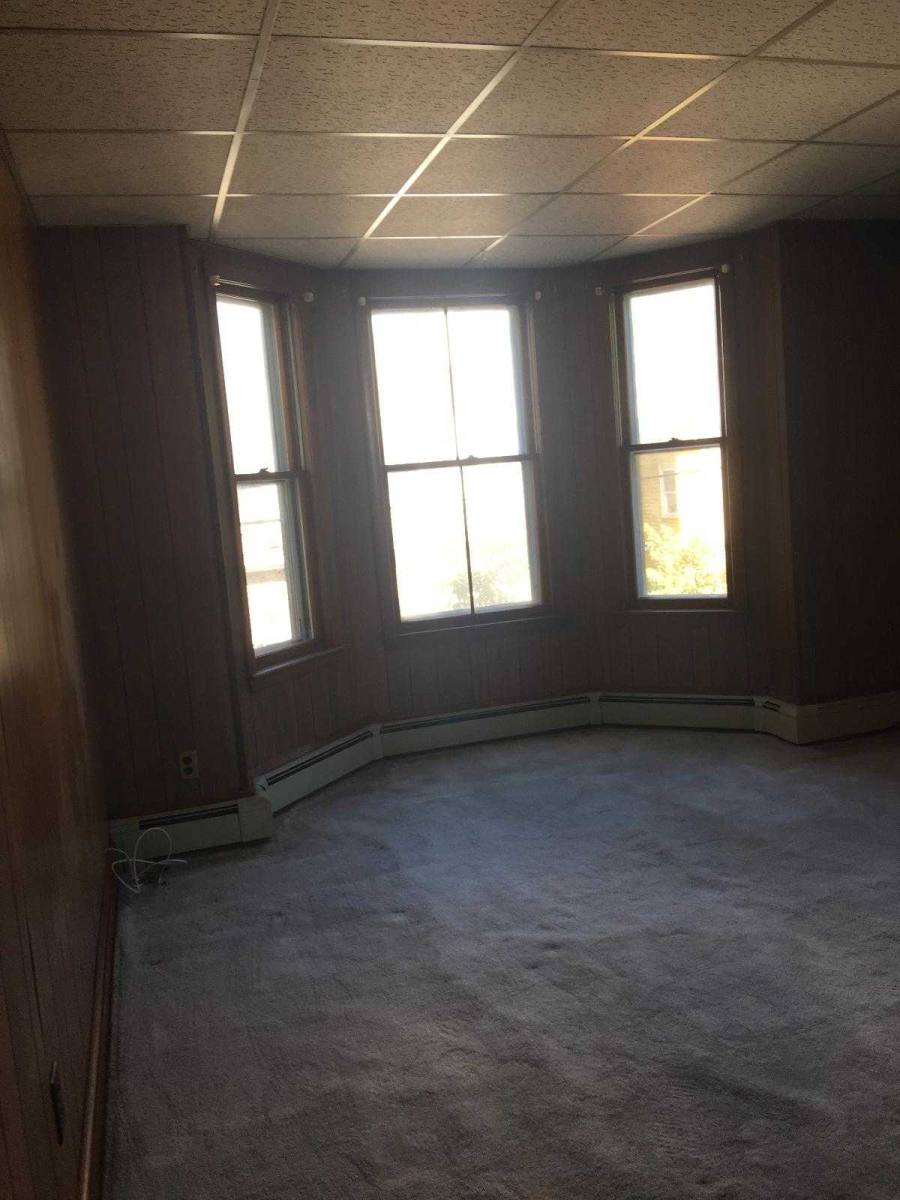 Apartment for rent at 230 Brookline St, Cambridge, MA 02139