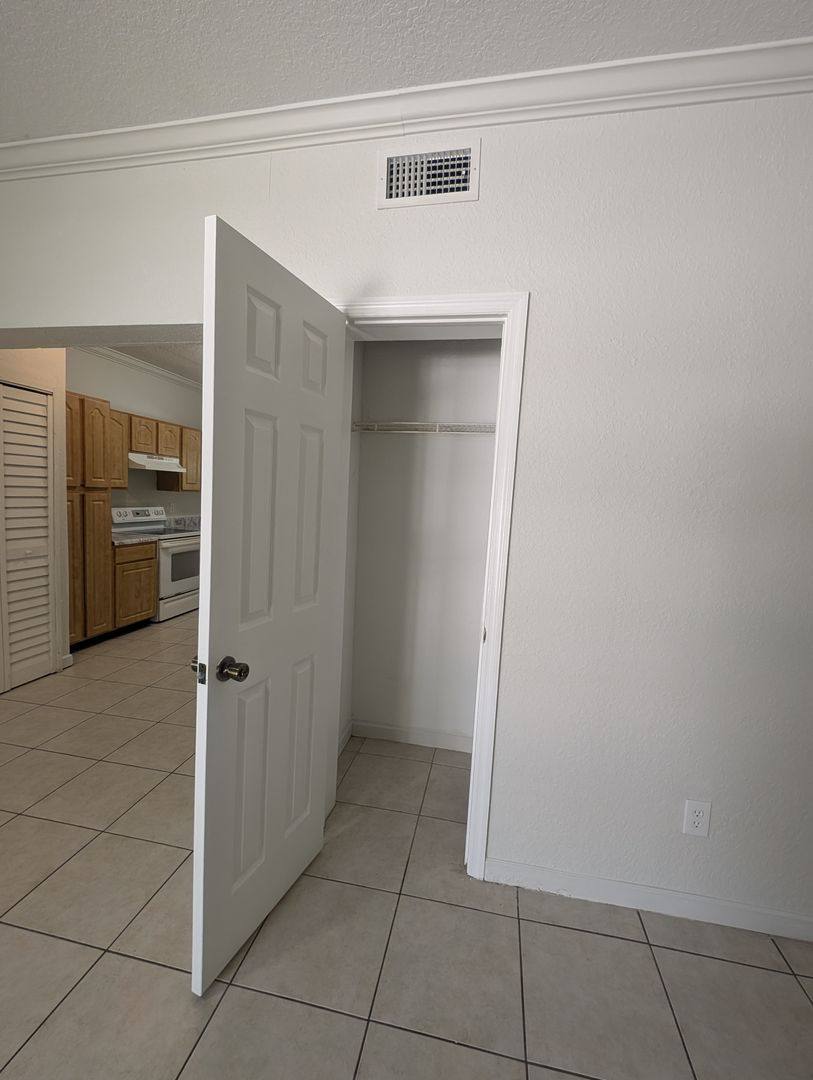Apartment for rent at 114 Cedar St, Saint Augustine, FL 32084
