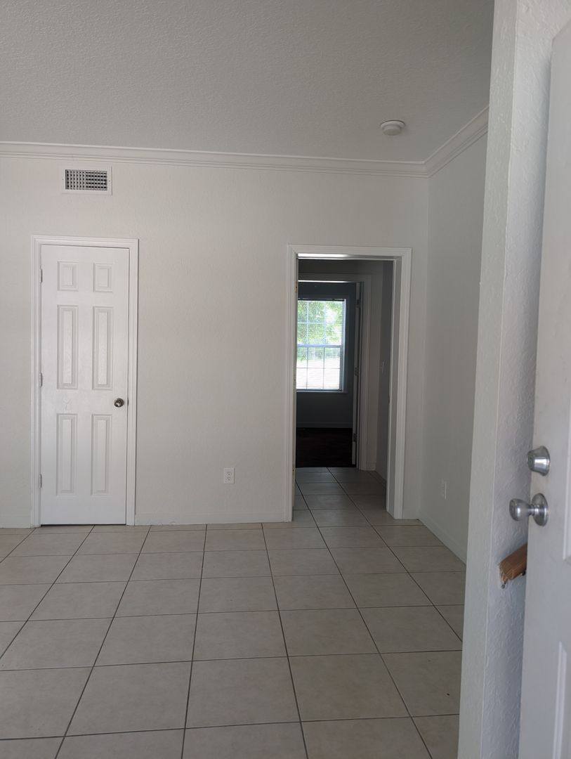 Apartment for rent at 114 Cedar St, Saint Augustine, FL 32084