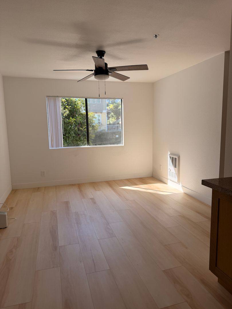 Apartment for rent at 960 Vine St, Oceanside, CA 92054