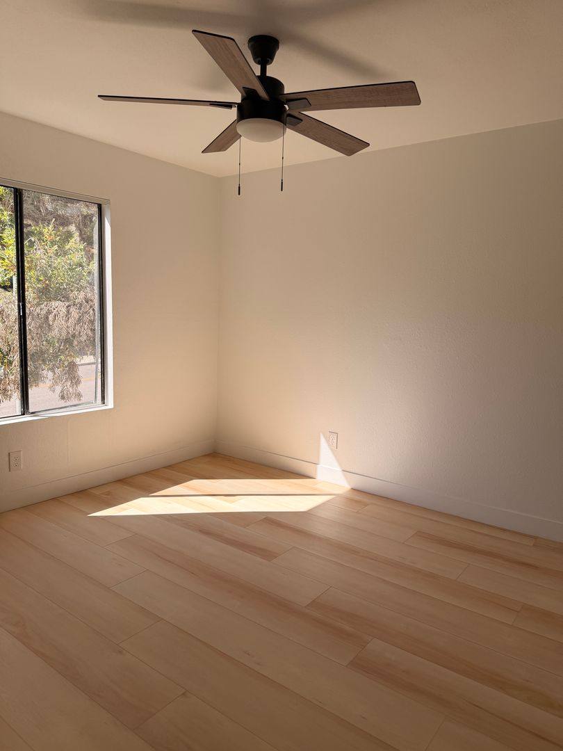 Apartment for rent at 960 Vine St, Oceanside, CA 92054