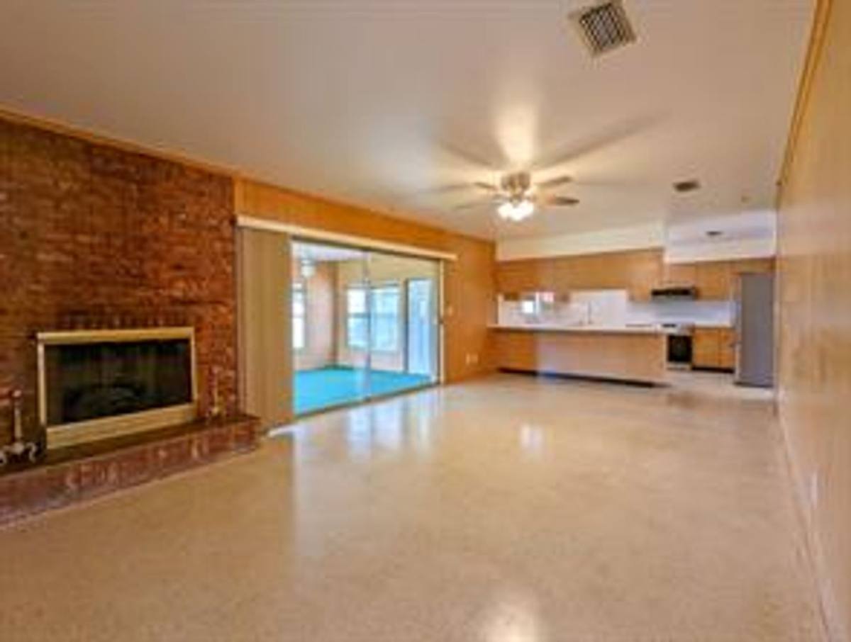 House for rent at 18110 Dorman Rd, Lithia, FL 33547
