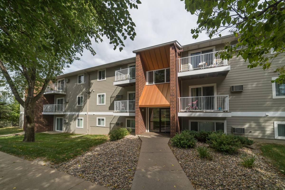 Apartment for rent at 807 N Cleveland Ave, Sioux Falls, SD 57103