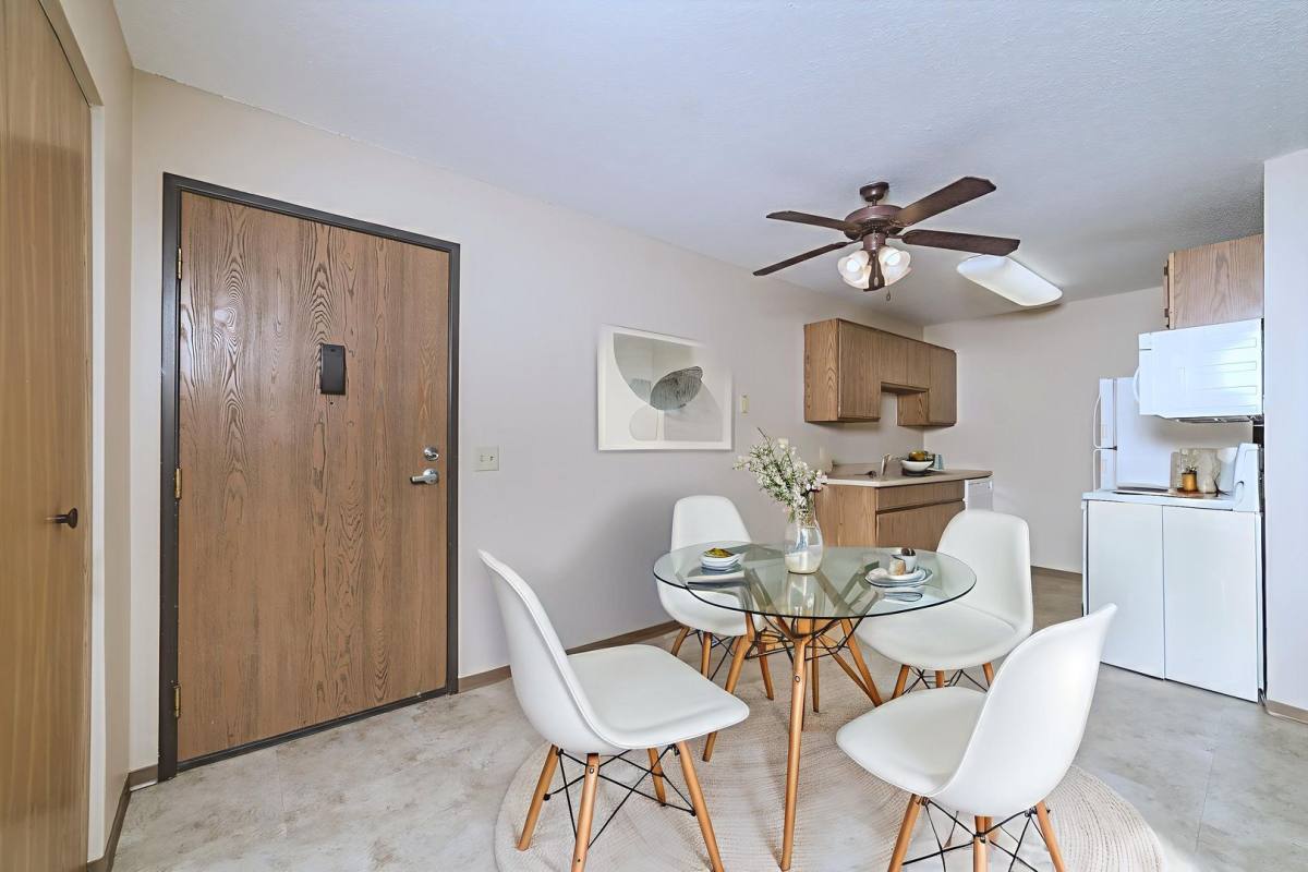 Apartment for rent at 807 N Cleveland Ave, Sioux Falls, SD 57103