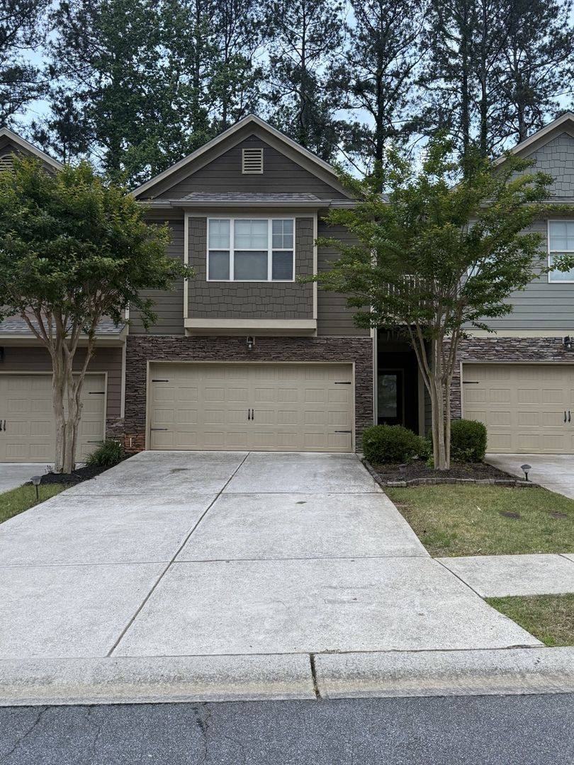 Townhouse for rent at 163 Sunset Lane, Woodstock, GA 30189