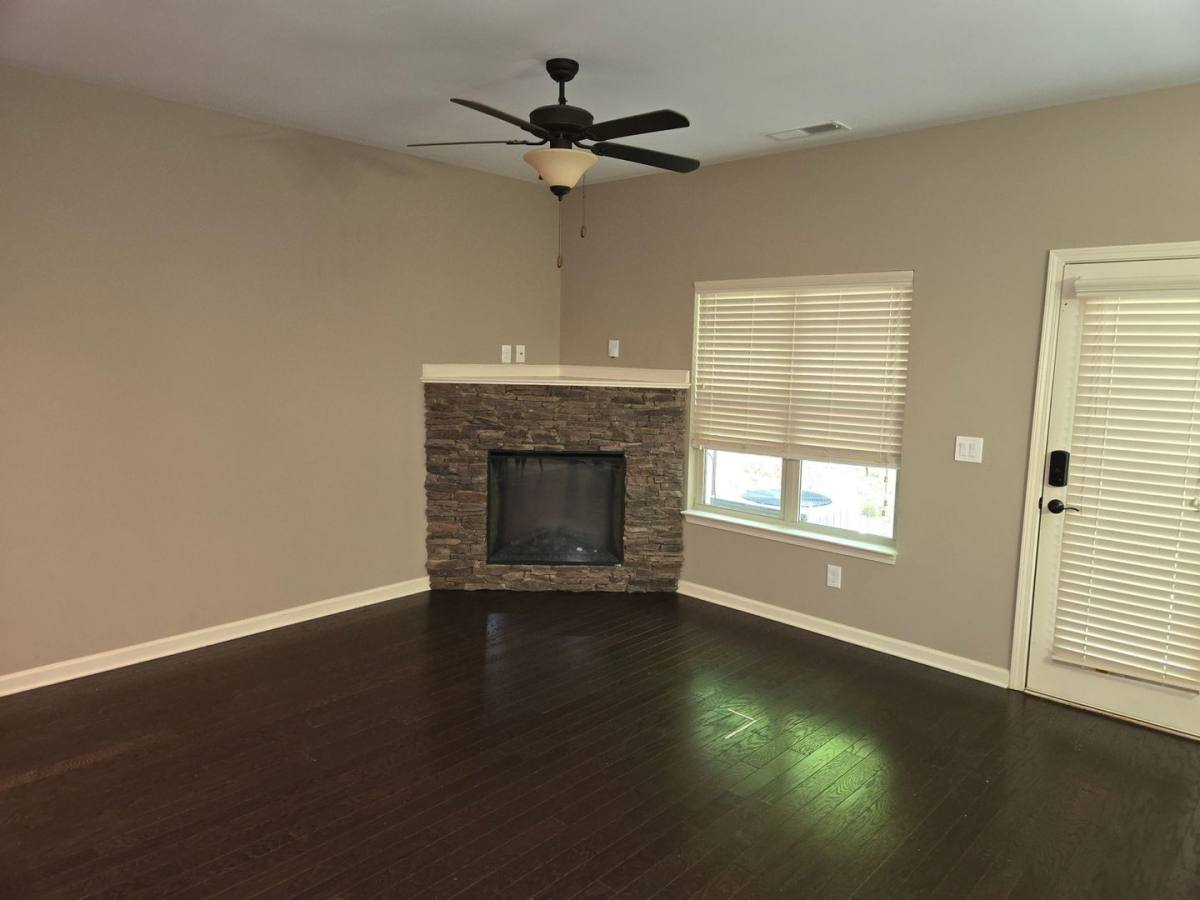 Townhouse for rent at 163 Sunset Lane, Woodstock, GA 30189