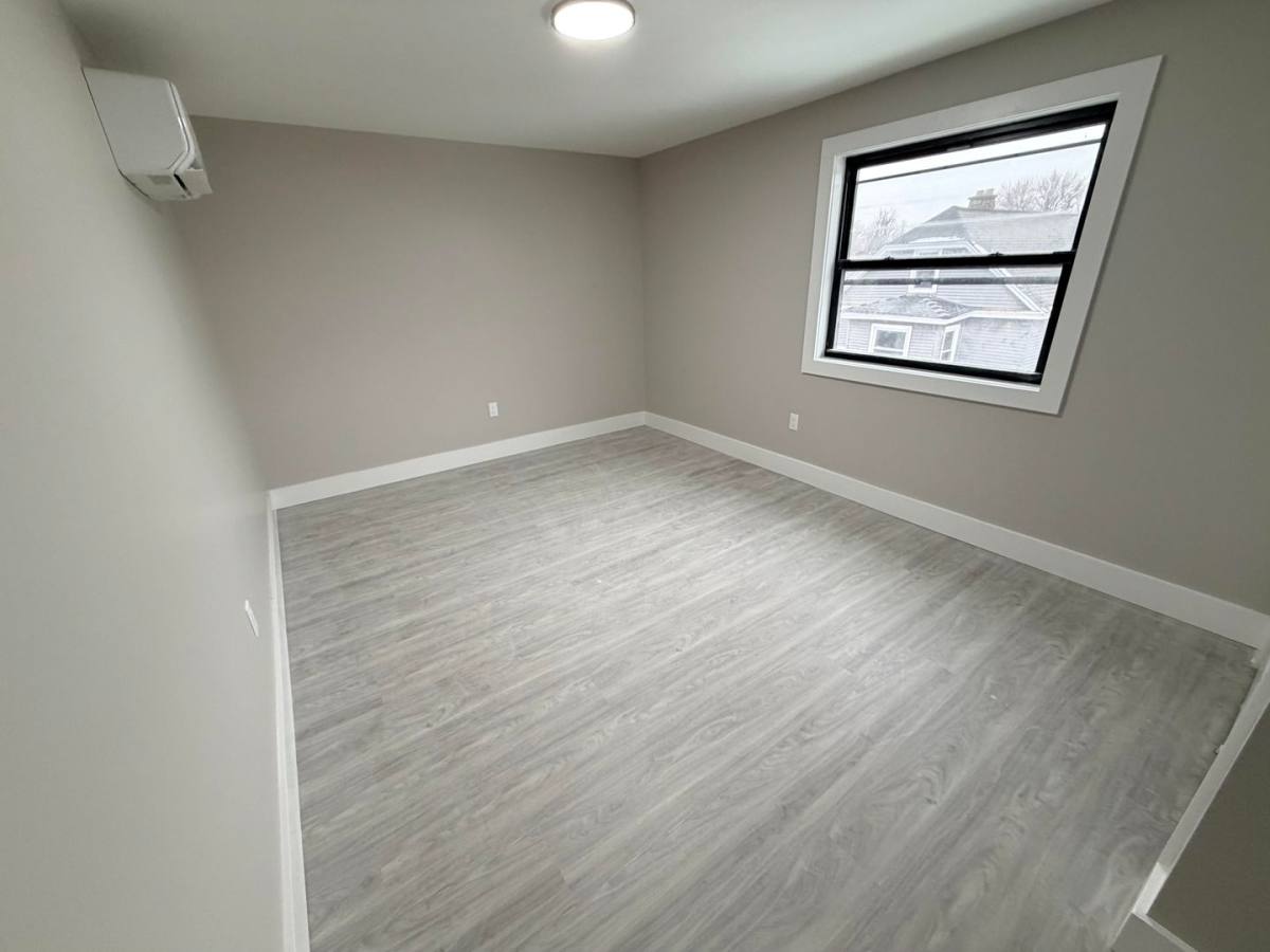 Apartment for rent at 194 N Lake Ave, Albany, NY 12206